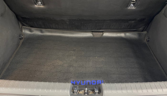 2019 Hyundai Elite i20 ASTA (O) CVT, Petrol, Automatic, 19,804 km, Boot Inside