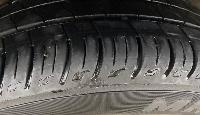 2019 Hyundai Elite i20 ASTA (O) CVT, Petrol, Automatic, 19,804 km, Right Rear Tyre Tread