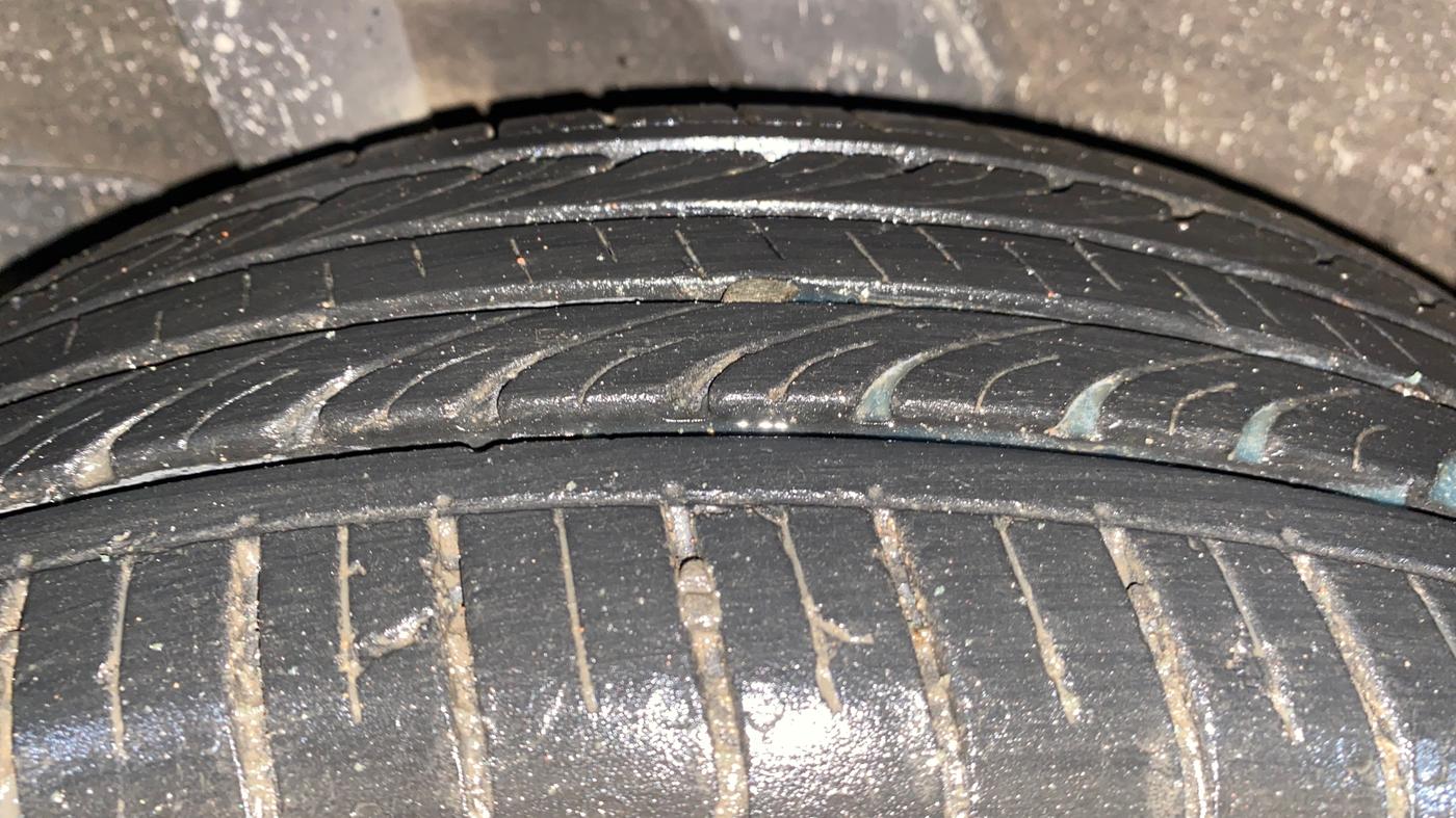 2021 Hyundai VENUE S+ 1.2, Petrol, Manual, 8,760 km, Right Rear Tyre Tread