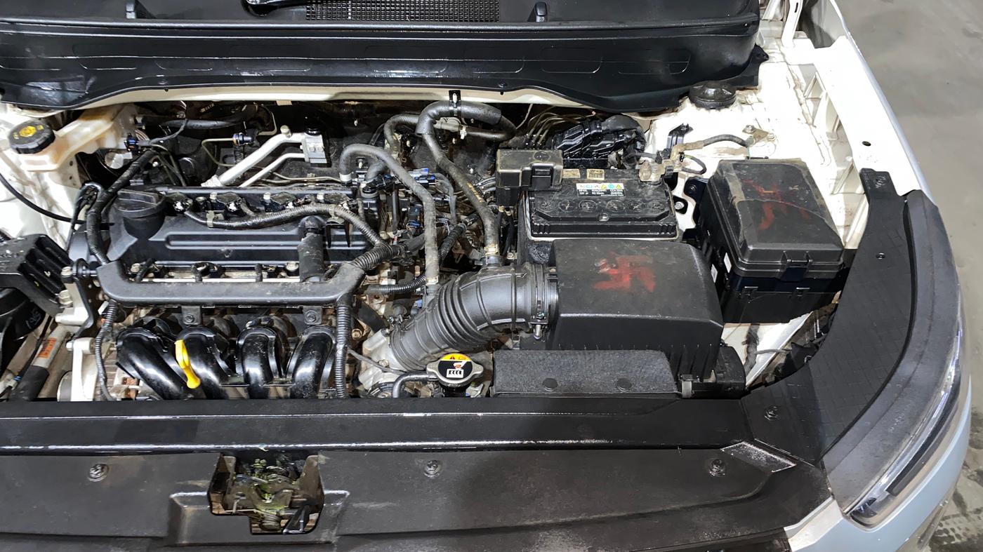 2021 Hyundai VENUE S+ 1.2, Petrol, Manual, 8,760 km, Engine View - Left