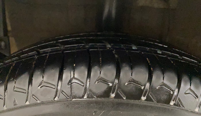 2019 Hyundai GRAND I10 NIOS SPORTZ 1.2 KAPPA VTVT, Petrol, Manual, 86,622 km, Right Rear Tyre Tread