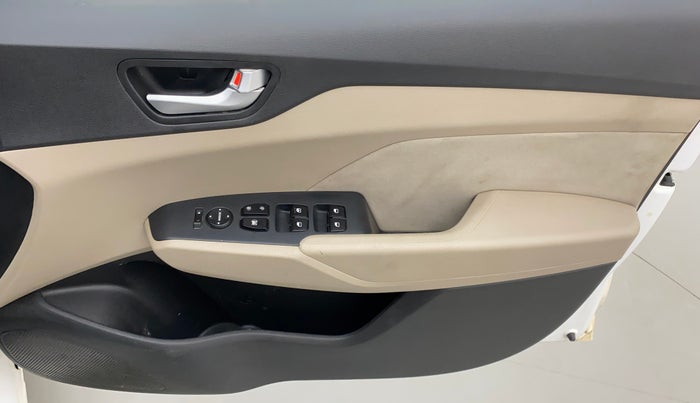 2018 Hyundai Verna 1.6 EX CRDI, Diesel, Manual, 76,393 km, Driver Side Door Panels Control