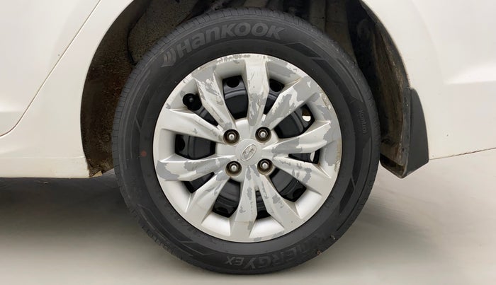 2018 Hyundai Verna 1.6 EX CRDI, Diesel, Manual, 76,393 km, Left Rear Wheel