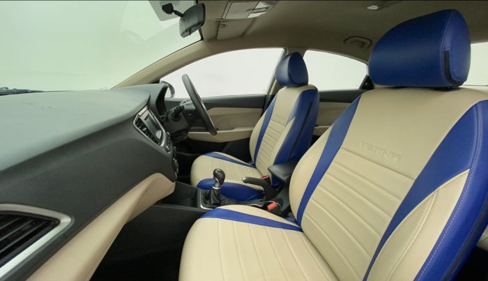 2018 Hyundai Verna 1.6 EX CRDI, Diesel, Manual, 76,393 km, Right Side Front Door Cabin