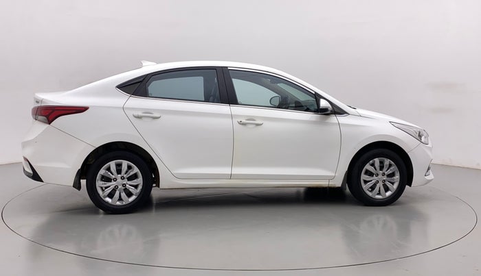 2018 Hyundai Verna 1.6 EX CRDI, Diesel, Manual, 76,393 km, Right Side View