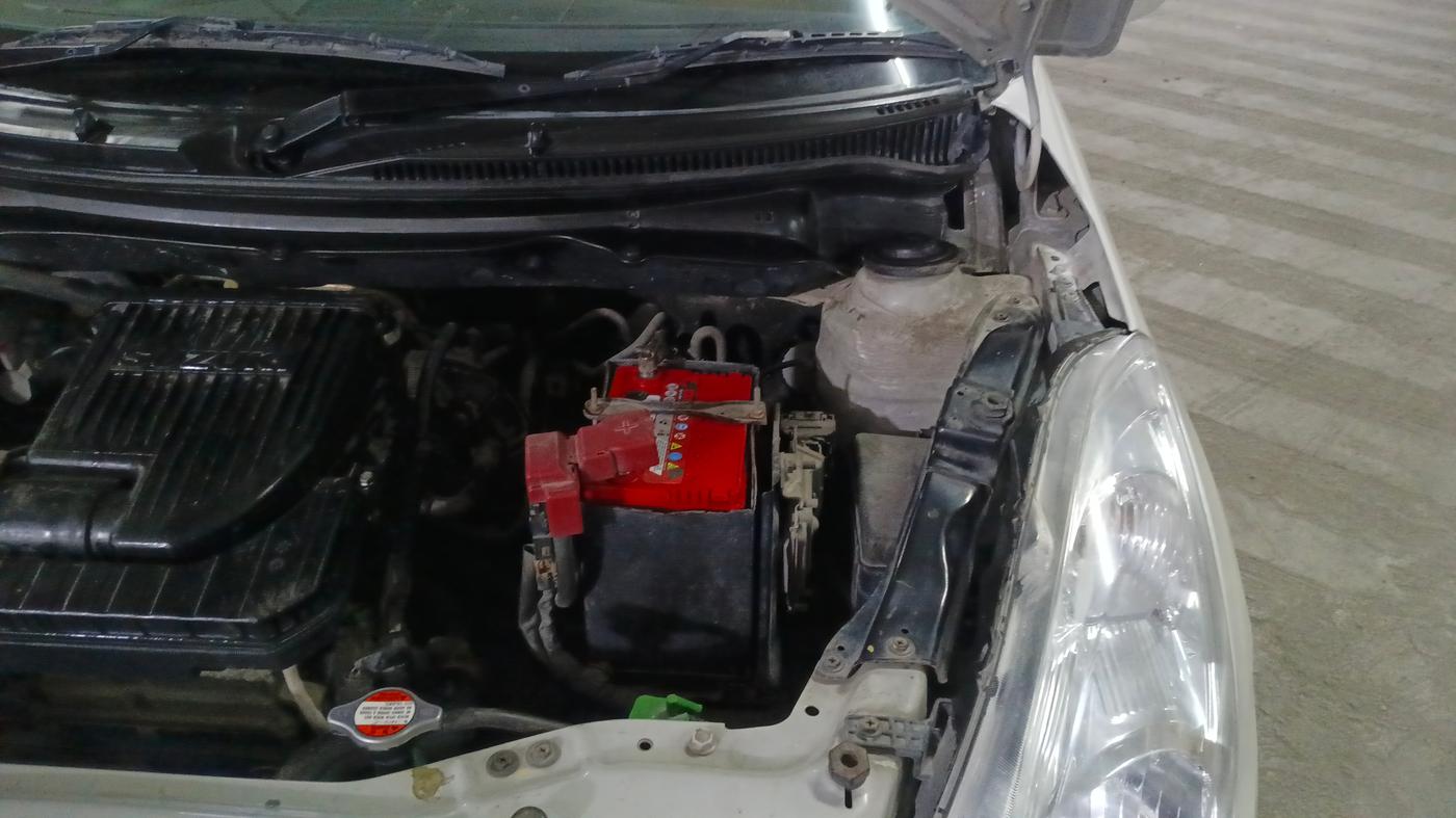 2014 Maruti Swift Dzire VXI, Petrol, Manual, 83,299 km, Engine View - Left