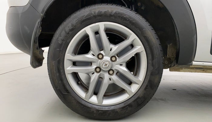 2021 Renault TRIBER 1.0 RXZ, Petrol, Manual, Right Rear Wheel