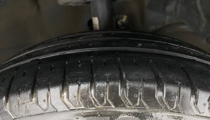 2021 Maruti XL6 ALPHA AT, Petrol, Automatic, 45,008 km, Right Front Tyre Tread