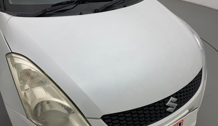 2013 Maruti Swift VXI, Petrol, Manual, 59,160 km, Bonnet (hood) - Slight discolouration