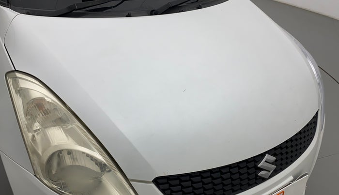 2013 Maruti Swift VXI, Petrol, Manual, 59,160 km, Bonnet (hood) - Minor scratches