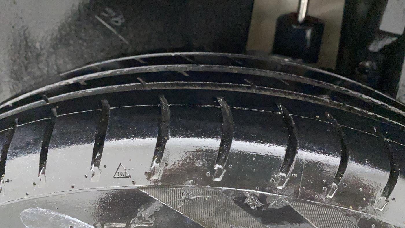 2013 Maruti Swift VXI, Petrol, Manual, 59,160 km, Left Rear Tyre Tread