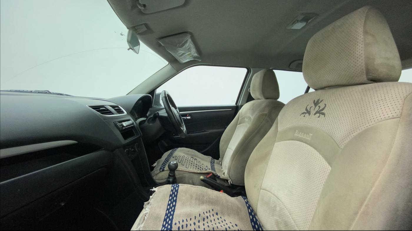 2013 Maruti Swift VXI, Petrol, Manual, 59,160 km, Right Side Front Door Cabin