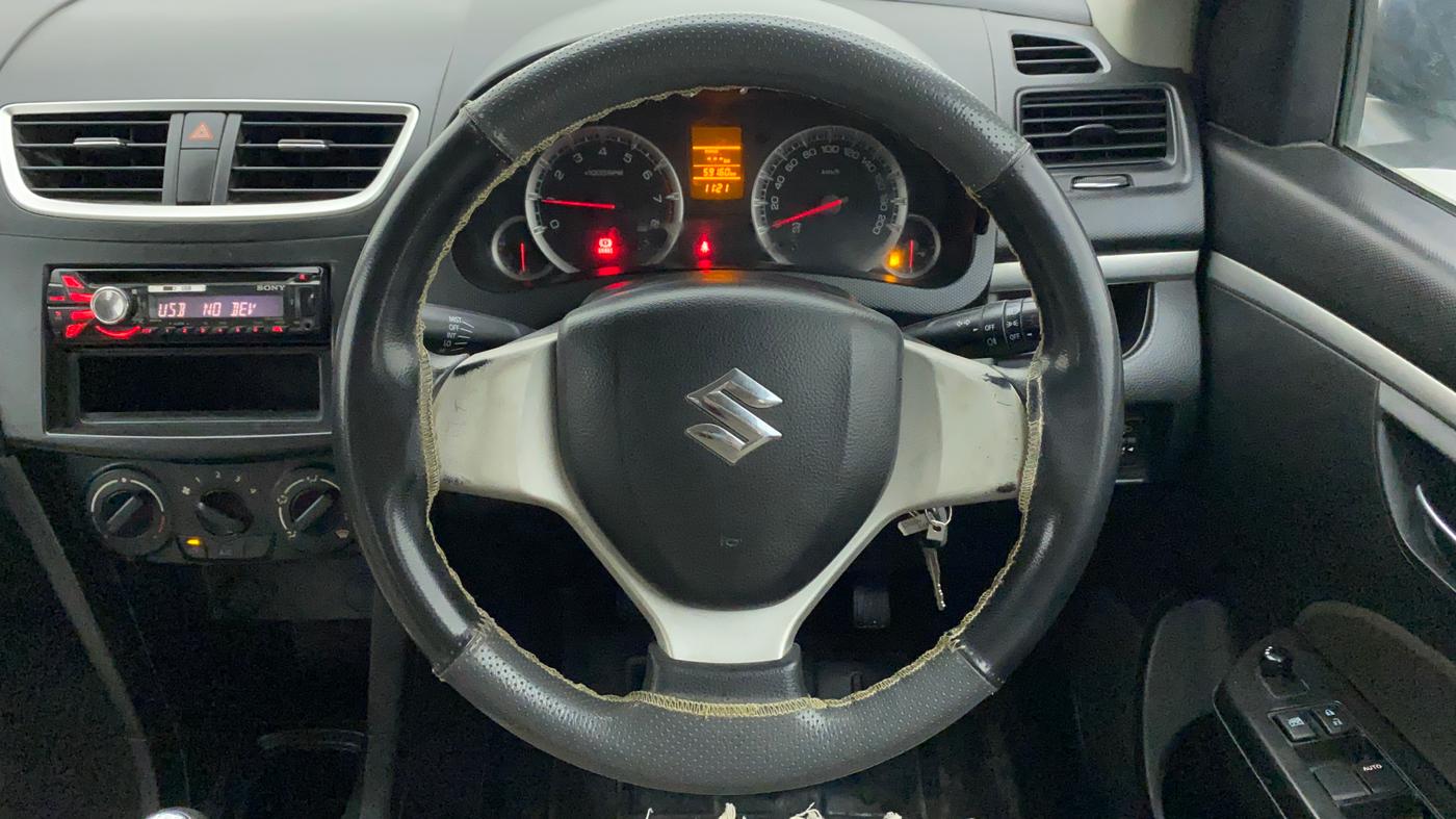 2013 Maruti Swift VXI, Petrol, Manual, 59,160 km, Steering Wheel Close Up