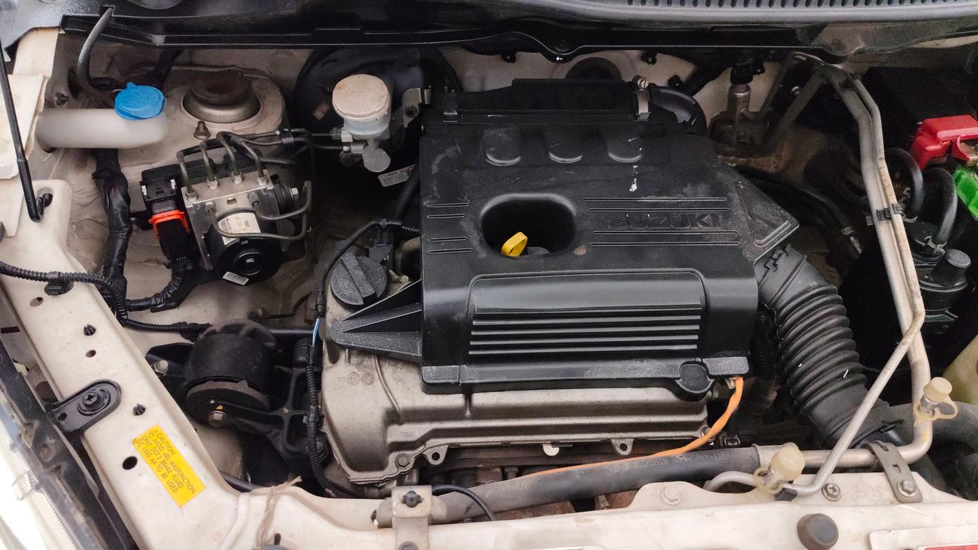 2016 Maruti Wagon R 1.0 VXI AMT, Petrol, Automatic, 62,885 km, Engine View - Right
