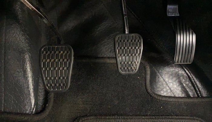 2023 Tata PUNCH PURE MT, Petrol, Manual, 17,525 km, Pedals