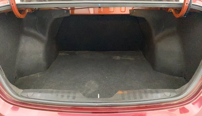 2017 Maruti Ciaz ALPHA 1.4 PETROL, Petrol, Manual, 27,768 km, Boot Inside