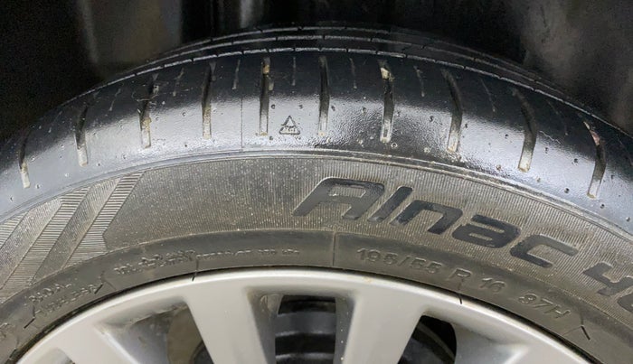 2017 Maruti Ciaz ALPHA 1.4 PETROL, Petrol, Manual, 27,768 km, Right Rear Tyre Tread