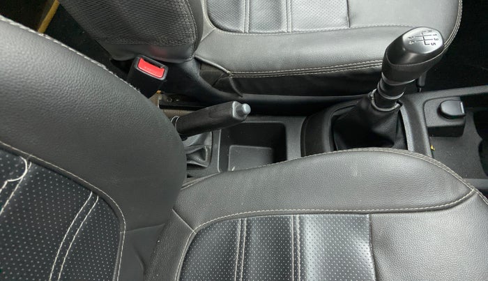 2018 Renault Kwid RXT 1.0, Petrol, Manual, 84,164 km, Gear Lever