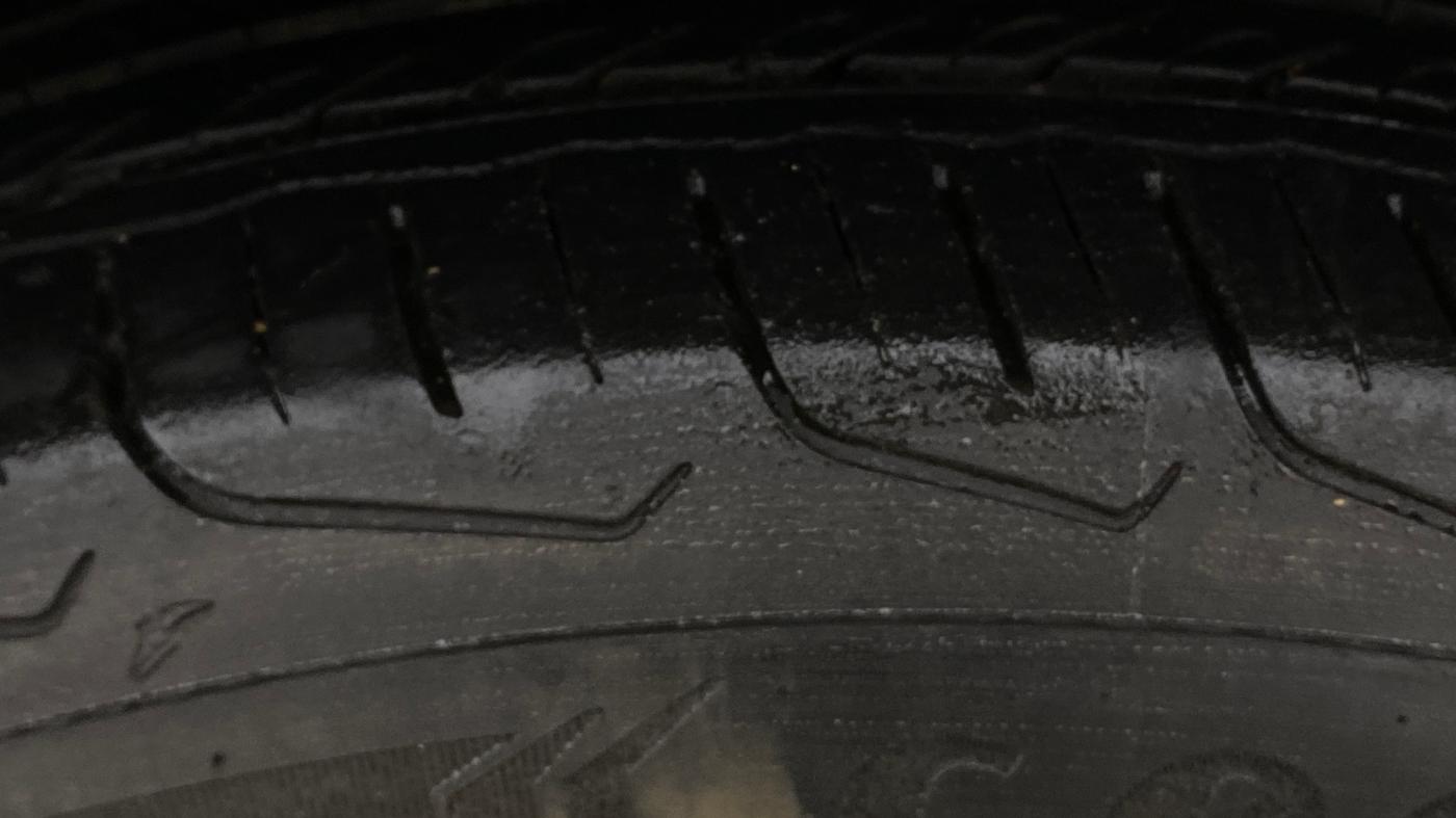 2024 Maruti FRONX DELTA PLUS 1.2L AGS, Petrol, Automatic, 21,003 km, Left Rear Tyre Tread