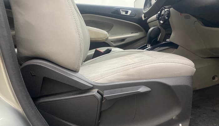 2013 Ford Ecosport TITANIUM 1.5L PETROL AT, Petrol, Automatic, 1,09,706 km, Driver Side Adjustment Panel