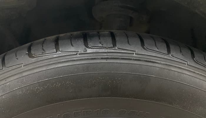 2013 Ford Ecosport TITANIUM 1.5L PETROL AT, Petrol, Automatic, 1,09,706 km, Left Front Tyre Tread