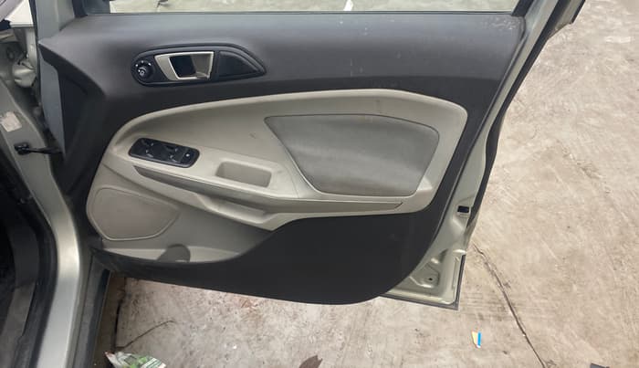 2013 Ford Ecosport TITANIUM 1.5L PETROL AT, Petrol, Automatic, 1,09,706 km, Driver Side Door Panels Control