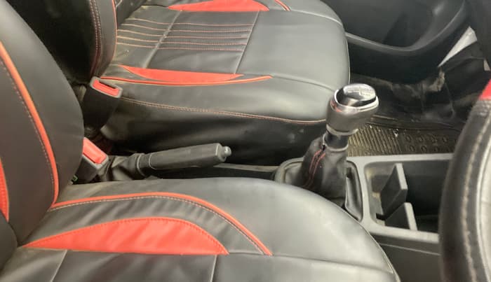 2023 Renault Kwid RXT 1.0, Petrol, Manual, 30,296 km, Gear Lever