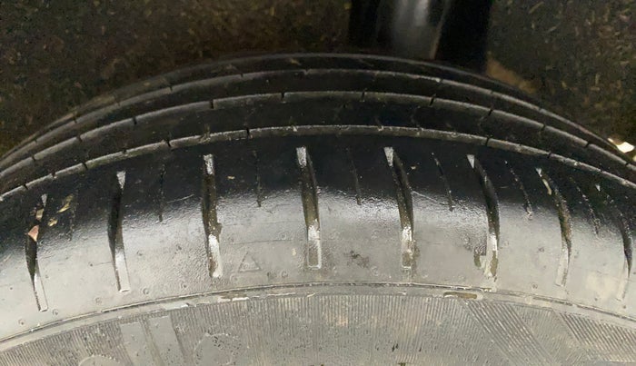2021 Maruti Baleno ZETA PETROL 1.2, Petrol, Manual, 27,727 km, Left Rear Tyre Tread