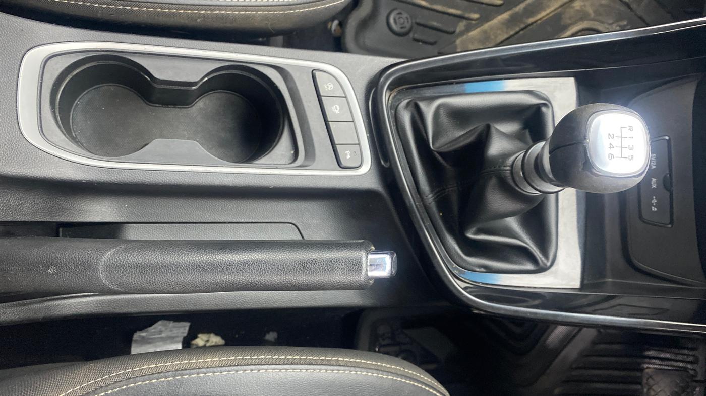 2020 MG HECTOR SHARP HYBRID 1.5 PETROL, Petrol, Manual, 83,942 km, Gear Lever