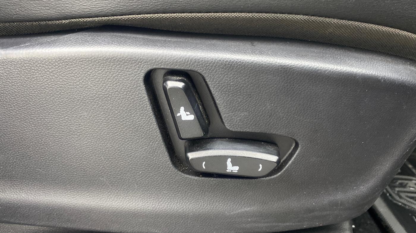 2020 MG HECTOR SHARP HYBRID 1.5 PETROL, Petrol, Manual, 83,942 km, Driver Side Adjustment Panel