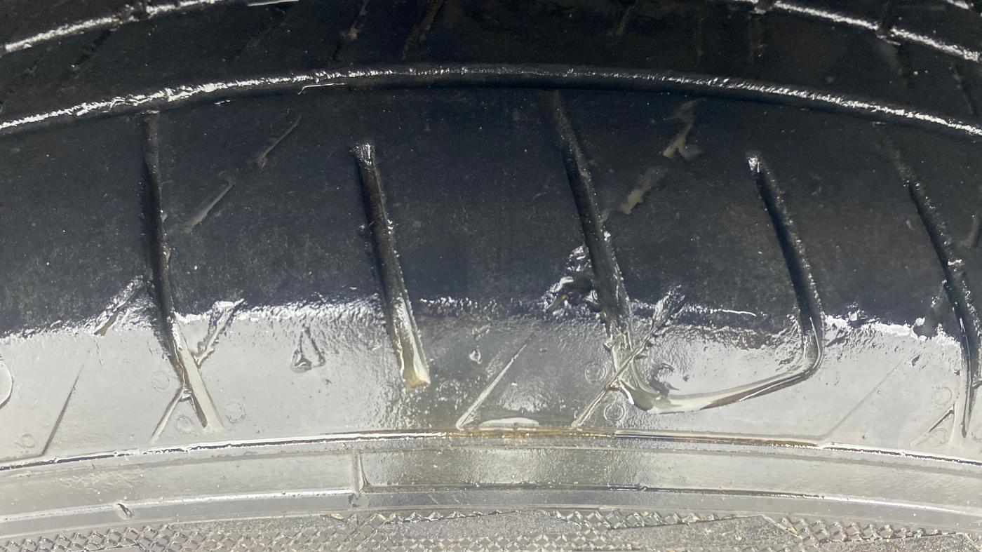 2020 MG HECTOR SHARP HYBRID 1.5 PETROL, Petrol, Manual, 83,942 km, Left Front Tyre Tread
