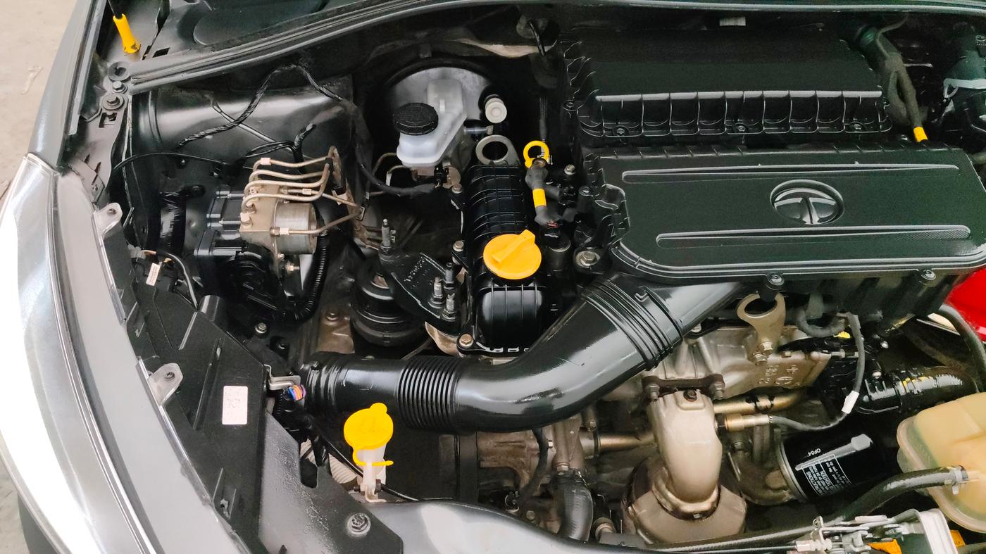 2020 Tata TIGOR XZ PLUS PETROL, Petrol, Manual, 65,000 km, Engine View - Right