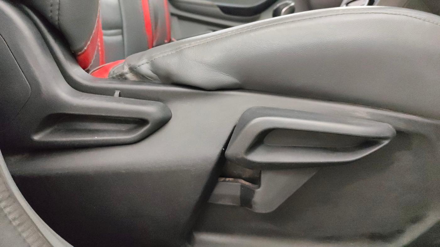 2020 Tata TIGOR XZ PLUS PETROL, Petrol, Manual, 65,000 km, Driver Side Adjustment Panel