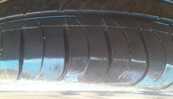 2016 Hyundai Creta SX PLUS 1.6 PETROL, Petrol, Manual, 77,192 km, Left Rear Tyre Tread