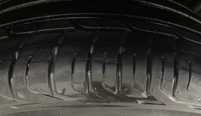 2023 Tata NEXON XM PETROL, Petrol, Manual, 27,285 km, Left Rear Tyre Tread