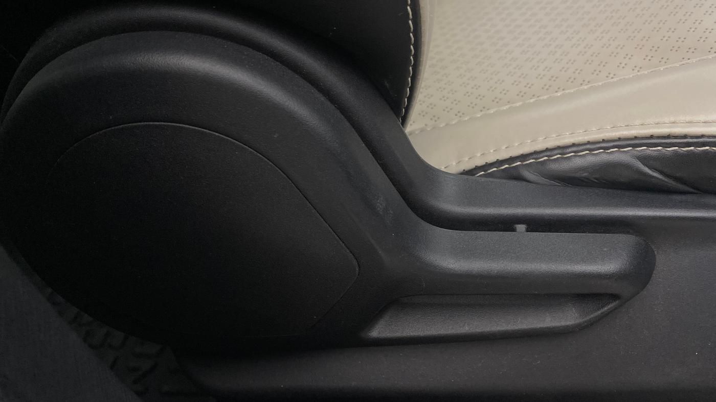 2023 Tata NEXON XM PETROL, Petrol, Manual, 27,285 km, Driver Side Adjustment Panel