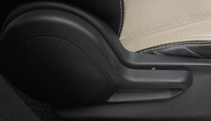 2023 Tata NEXON XM PETROL, Petrol, Manual, 27,285 km, Driver Side Adjustment Panel