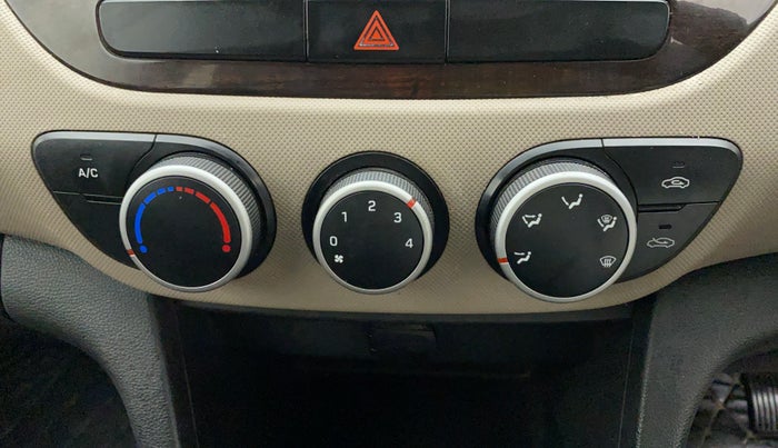 2018 Hyundai Grand i10 MAGNA 1.2 KAPPA VTVT, CNG, Manual, 47,633 km, AC Unit - Directional switch has minor damage