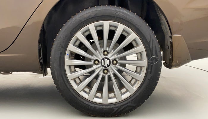 2015 Maruti Ciaz ZXI+, Petrol, Manual, 93,481 km, Left Rear Wheel