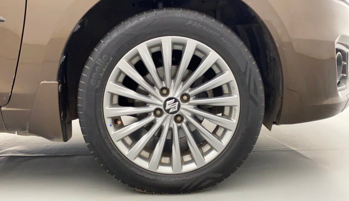 2015 Maruti Ciaz ZXI+, Petrol, Manual, 93,481 km, Right Front Wheel
