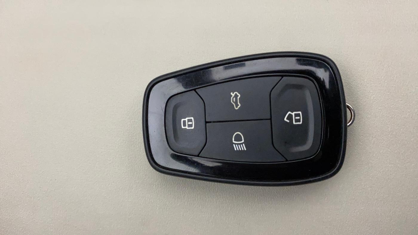 2023 Tata NEXON XZA PLUS (L), Petrol, Automatic, 8,034 km, Key Close Up