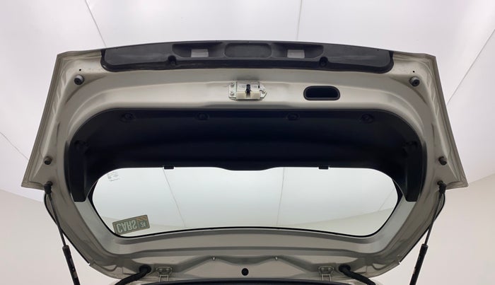 2014 Maruti Swift VXI, Petrol, Manual, 32,639 km, Boot Door Open