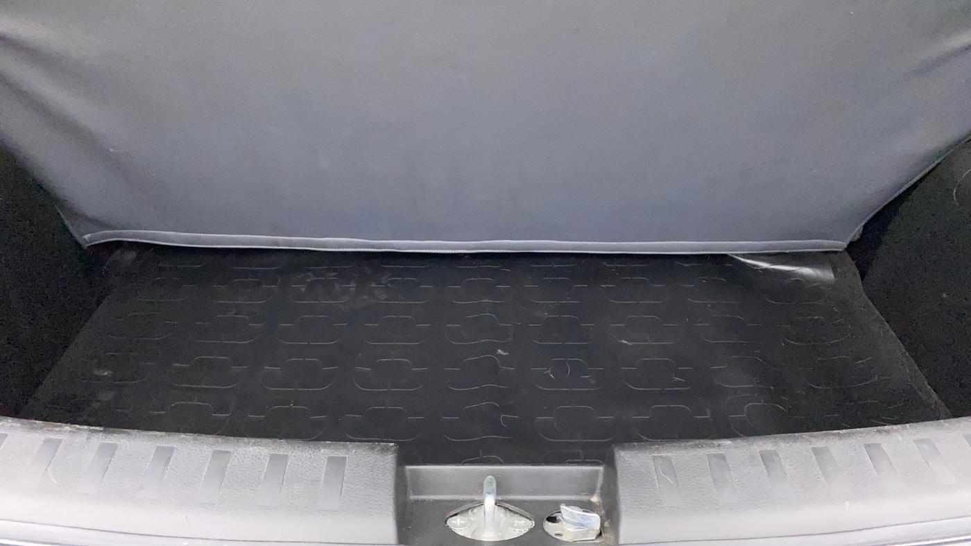 2014 Maruti Swift VXI, Petrol, Manual, 32,639 km, Boot Inside
