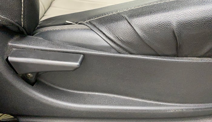 2019 Tata Tiago XZ PETROL, Petrol, Manual, 21,521 km, Driver Side Adjustment Panel