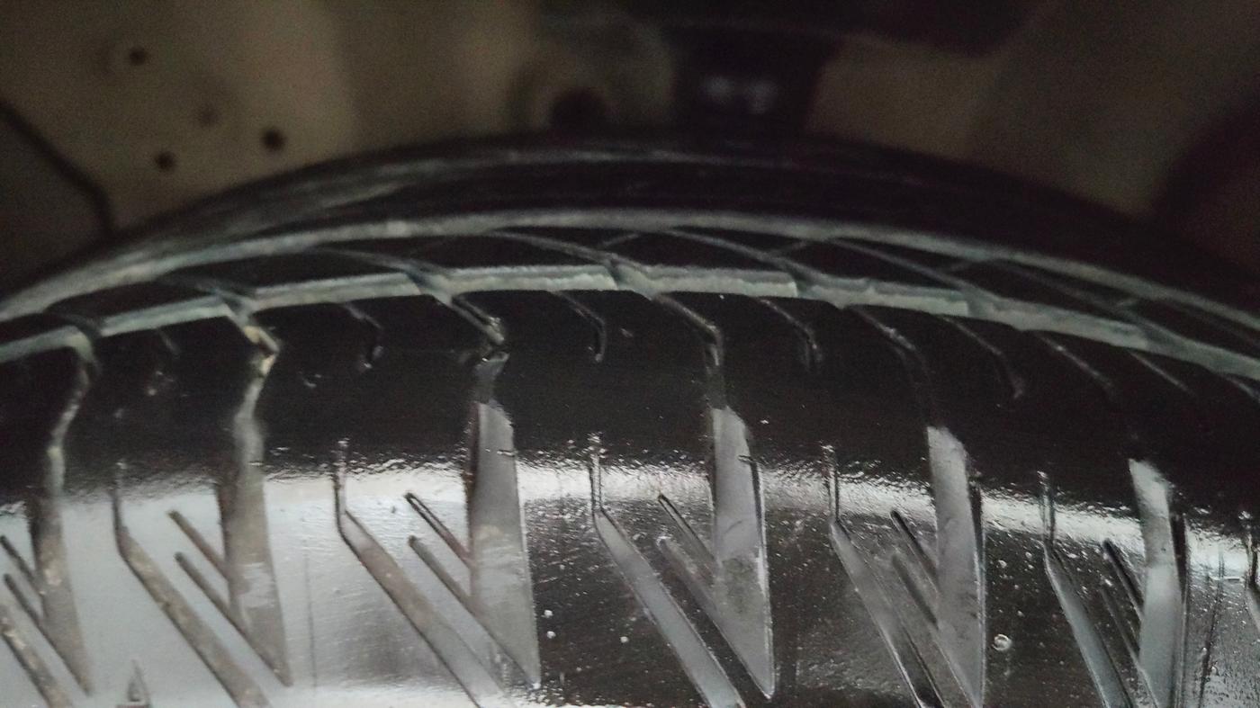 2014 Honda CRV 2.4L 2WD AT, Petrol, Automatic, 99,575 km, Left Front Tyre Tread