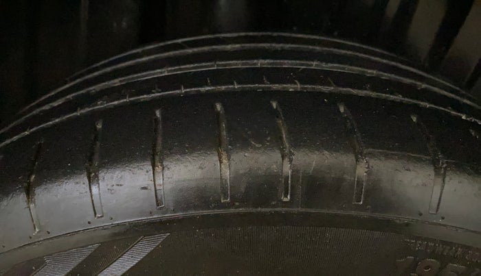 2023 Maruti Baleno ALPHA PETROL 1.2, Petrol, Manual, 38,823 km, Right Rear Tyre Tread