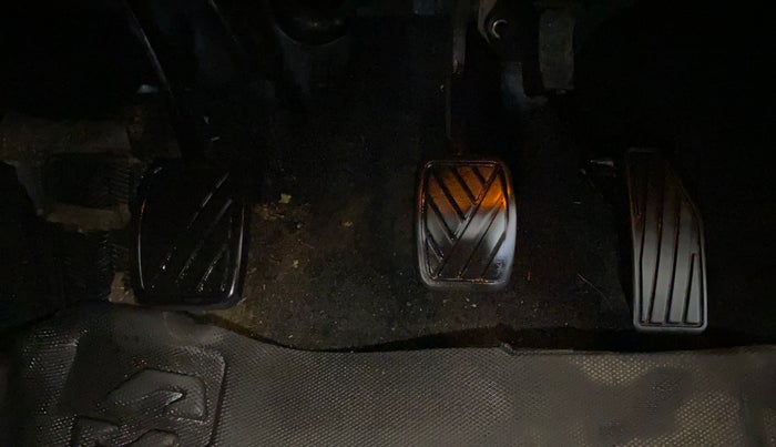 2023 Maruti Baleno ALPHA PETROL 1.2, Petrol, Manual, 38,823 km, Pedals