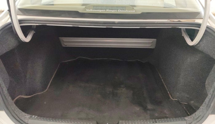 2019 Volkswagen Vento HIGHLINE PLUS 1.2 AT, Petrol, Automatic, 55,875 km, Boot Inside