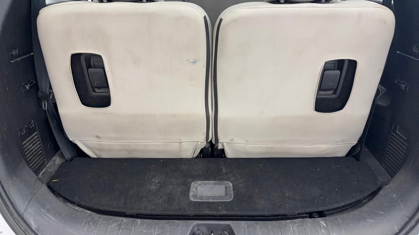 2022 Mahindra XUV700 AX 5 P MT 7 STR, Petrol, Manual, 55,215 km, Boot Inside
