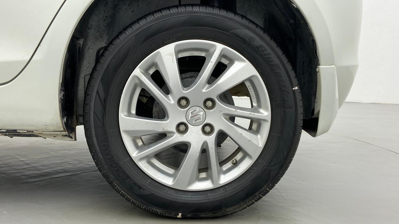 2015 Maruti Swift VDI ABS, Diesel, Manual, 57,387 km, Left Rear Wheel